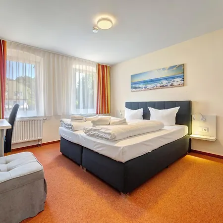 Meinholdstrasse 46 2 Mit 5 Schlafzimmern, Privater Sauna, Kamin, Ca 500m Vom Holiday home *