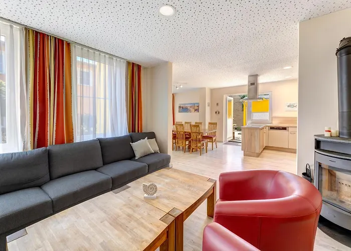 Meinholdstrasse 46 2 Mit 5 Schlafzimmern, Privater Sauna, Kamin, Ca 500m Vom *