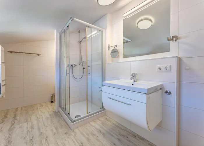 Feriehus Meinholdstrasse 46 2 Mit 5 Schlafzimmern, Privater Sauna, Kamin, Ca 500m Vom Koserow