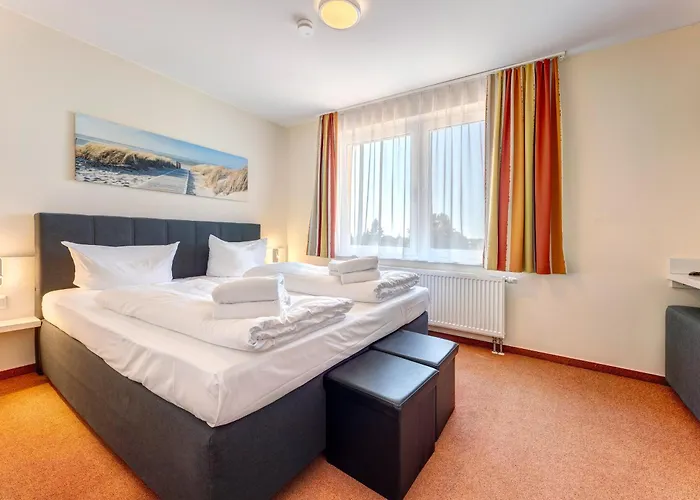 Feriehus Meinholdstrasse 46 2 Mit 5 Schlafzimmern, Privater Sauna, Kamin, Ca 500m Vom Koserow